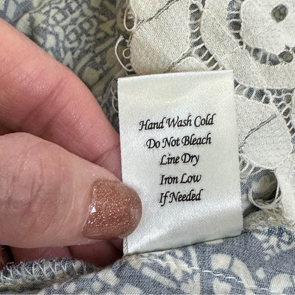 Blu Pepper Boho Crochet Lace Trim Tunic Dress Navy Geometric Print Size Large - Picture 9 of 14